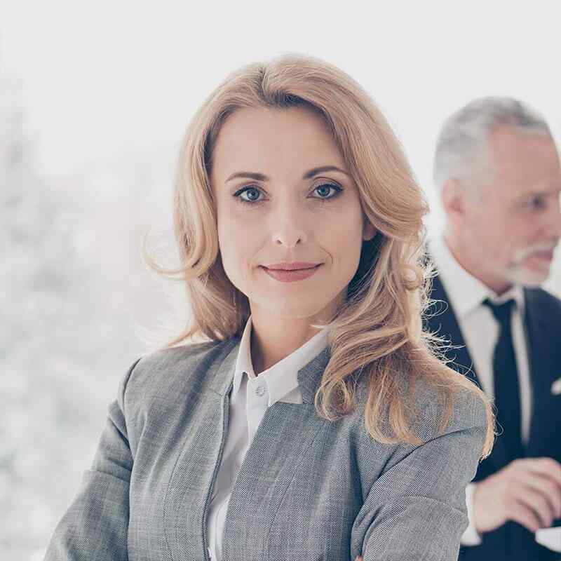 https://www.domuae.com/wp-content/uploads/2019/04/img-people-05.jpg